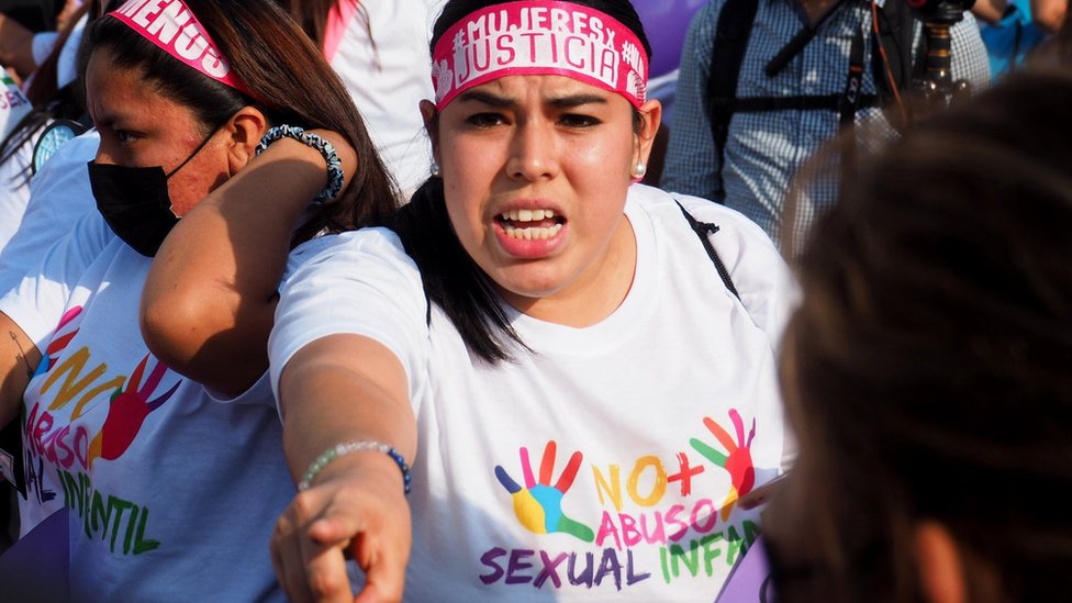 Una ola ultraconservadora: 3 leyes del Congreso de Perú cuestionadas por el retroceso para la mujer y la igualdad