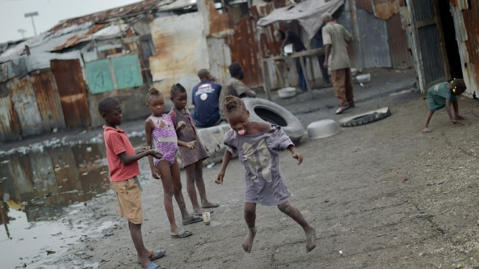 Cité Soleil, el epicentro de la pobreza en Haití donde la lucha entre bandas criminales ha dejado más de 200 muertos