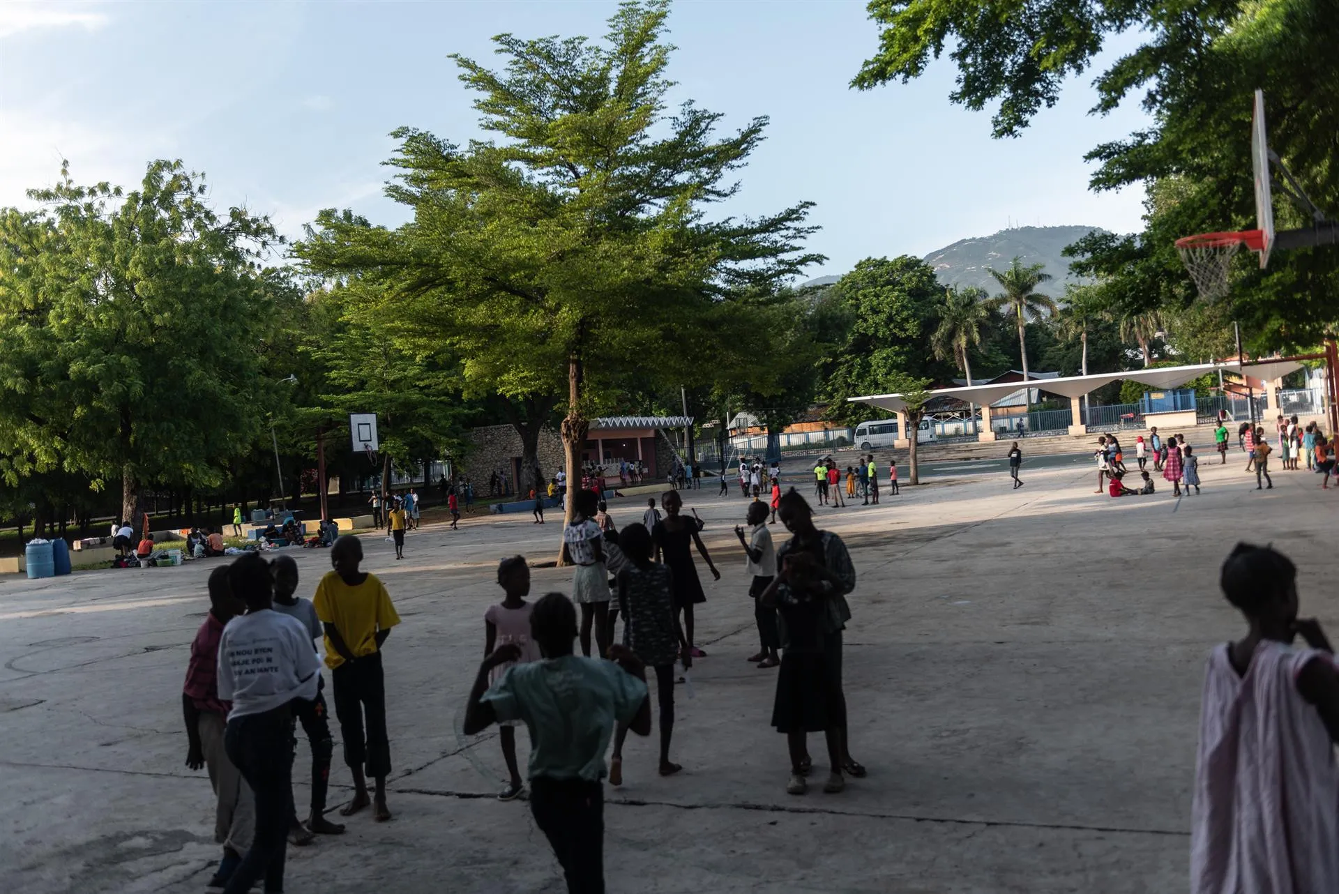 Guerra entre bandas paralizó otra vez Puerto Príncipe