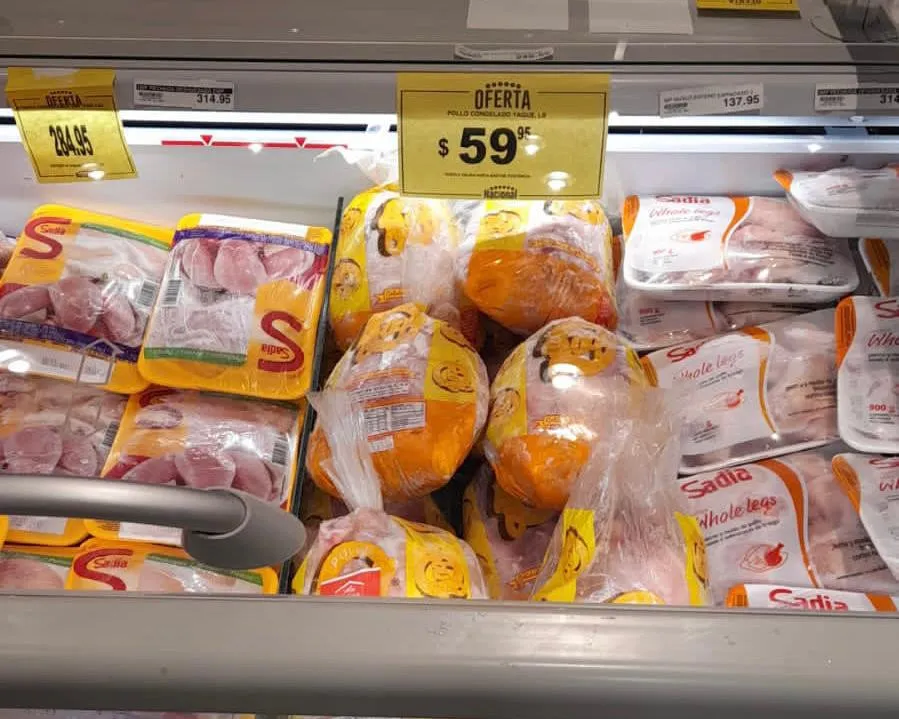 Estos son los supermercados que venden pollo congelado a RD$ 59 la libra