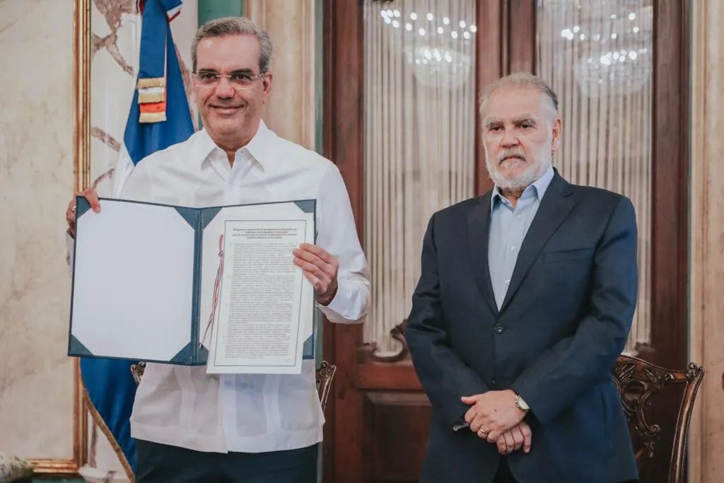 Presidentes de RD y Colombia firman declaración que crea área oceánica protegida en el Caribe