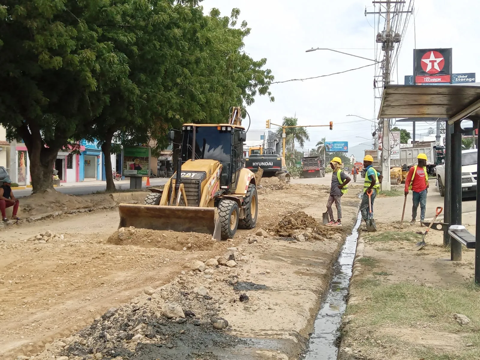 Proyectos viales en construcción en Santiago impactan en el tránsito