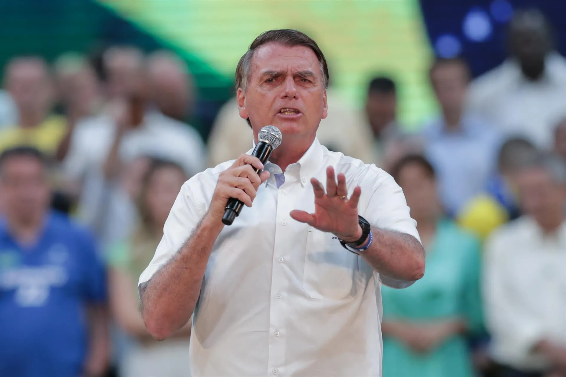 Bolsonaro admite que no dijo la verdad sobre las vacunas anticovid