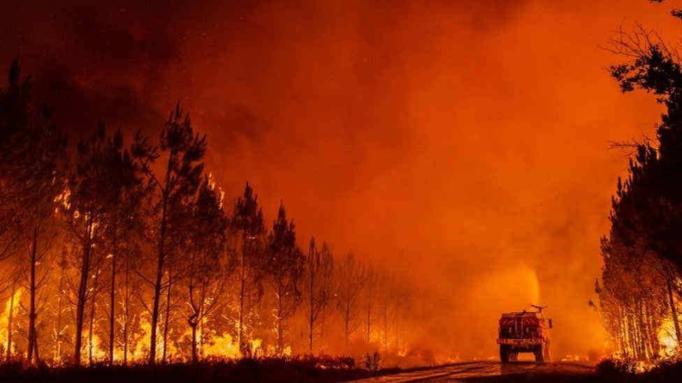 El monstruoso incendio forestal que está asolando el suroeste de Francia