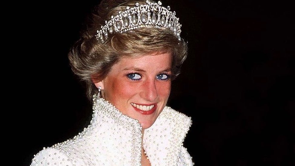 La vida de la princesa Diana a través de algunas de sus imágenes más icónicas