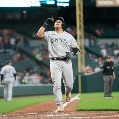Jonrones de Treviño, Judge y Lindor hacen vibrar a Nueva York