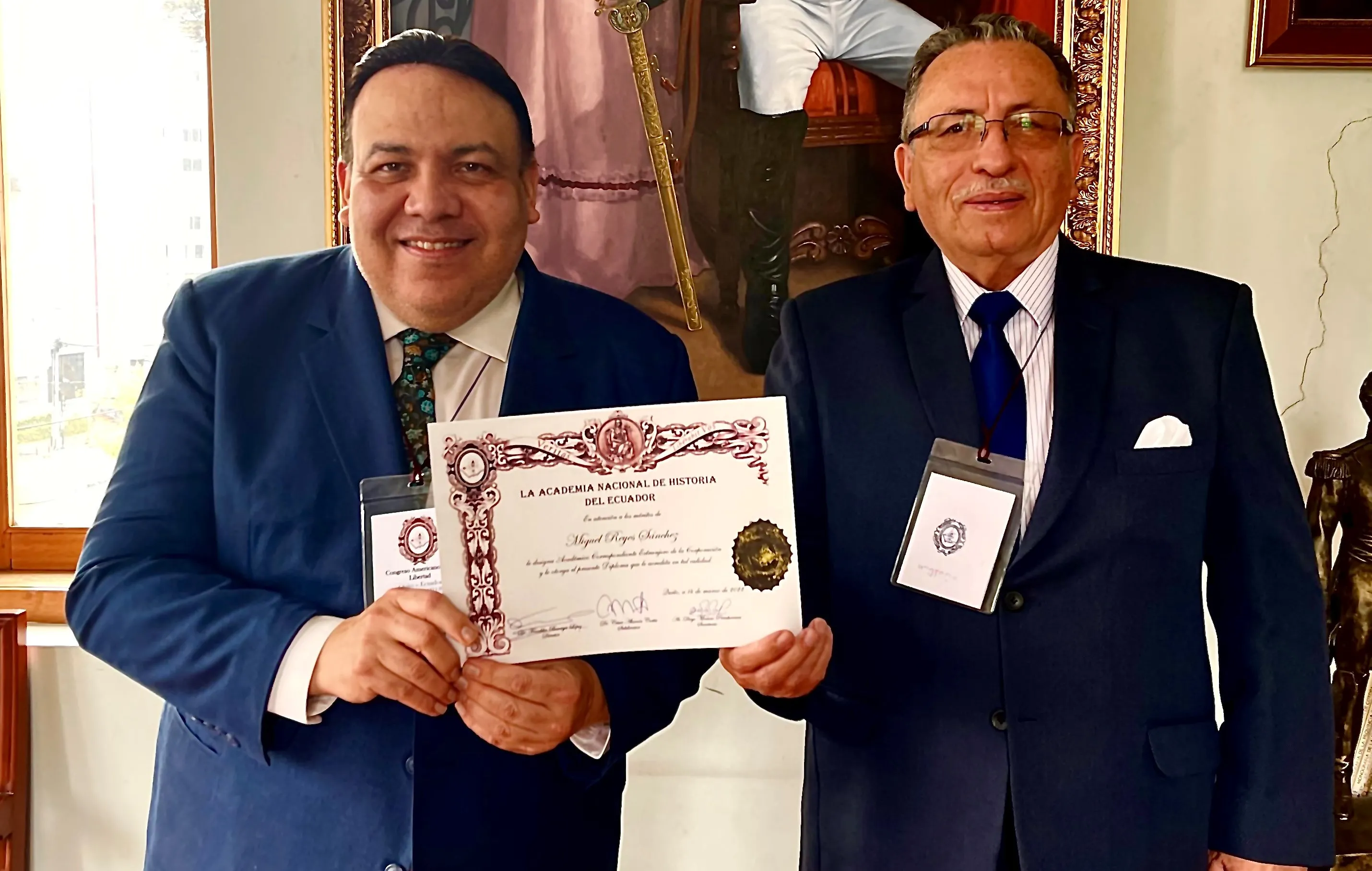 Historiador dominicano Miguel Reyes Sánchez es reconocido en Academia de Historia de Ecuador