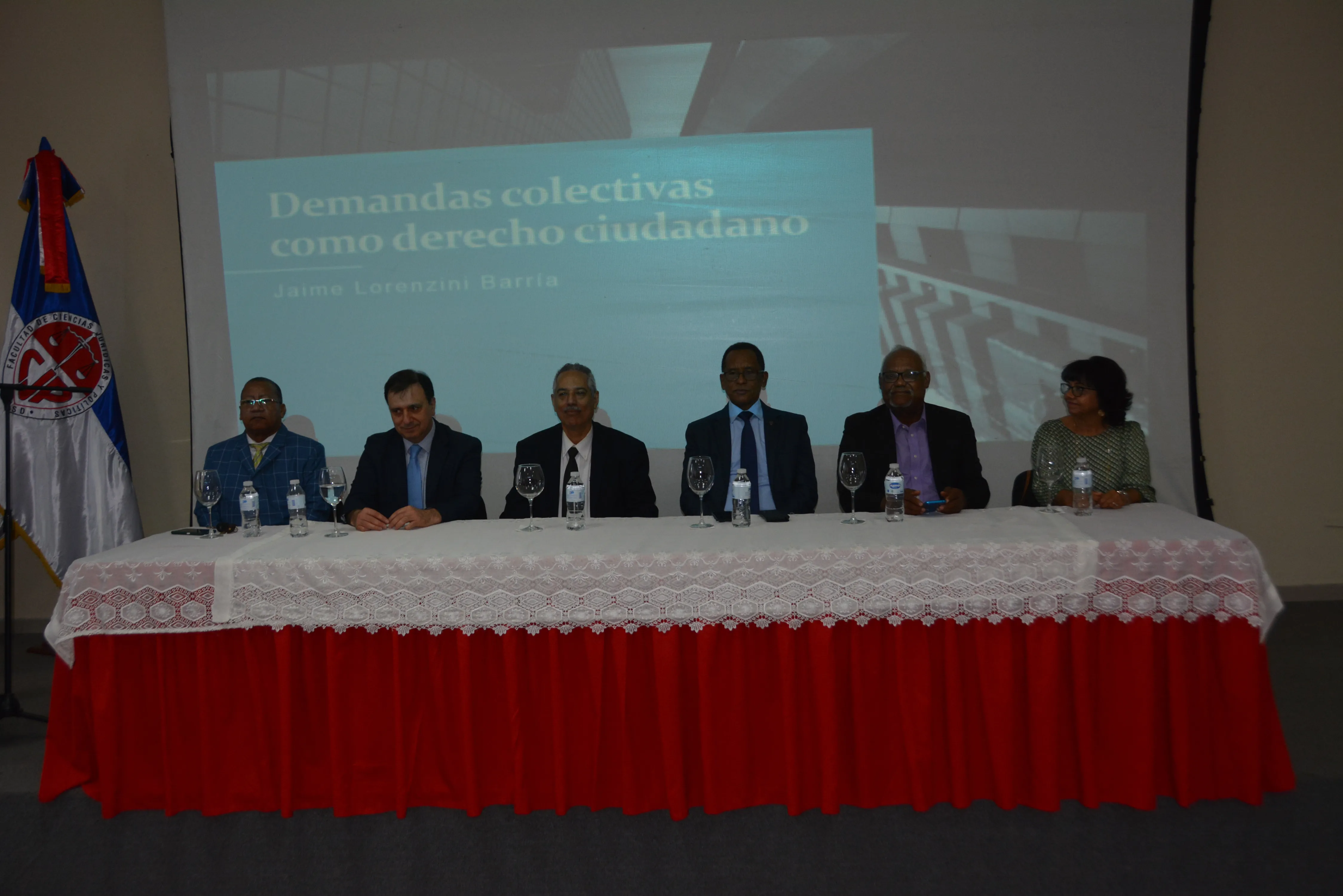Las demandas colectivas como derecho ciudadano, conferencia en la UASD