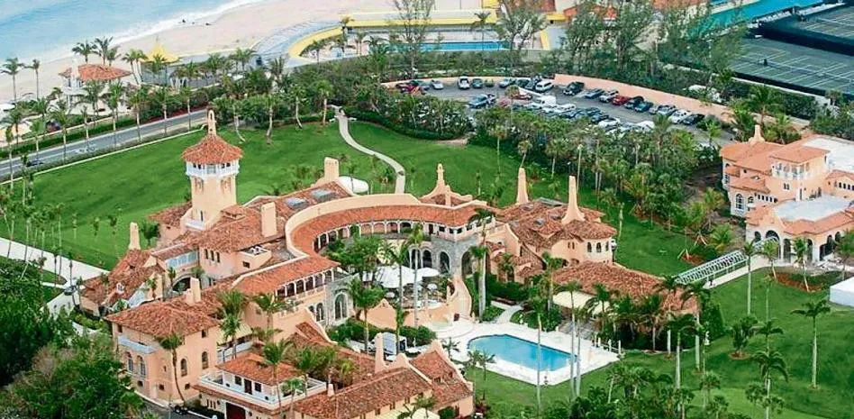 Donald Trump dice FBI entró a su casa de Mar-a-Lago, en Florida