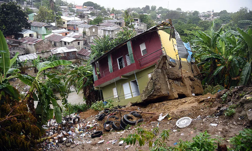 Lluvias destruyen 2 viviendas; afectan a 10 más y 5 provincias siguen en alerta