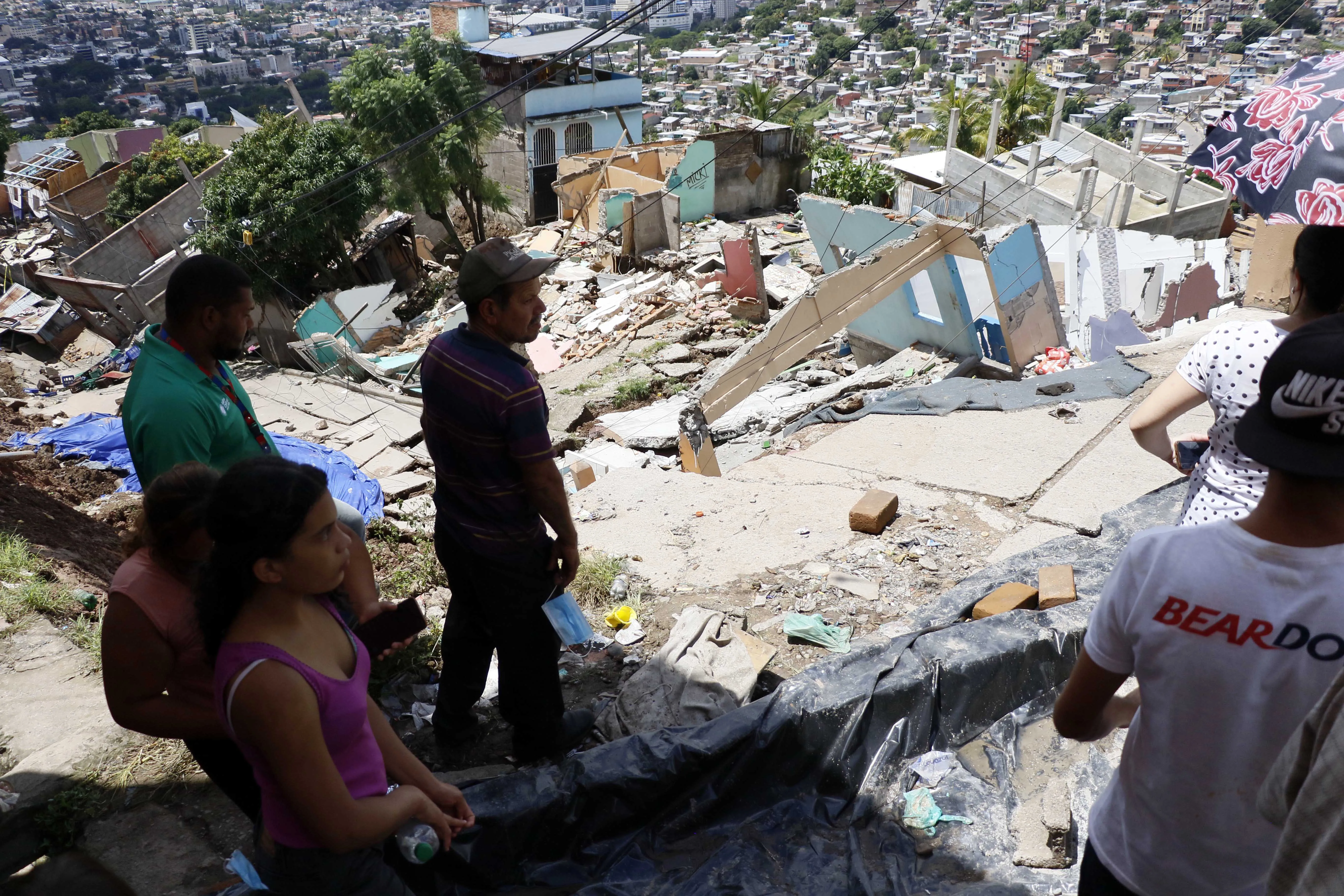 Tegucigalpa es declarada zona de desastre tras registrarse una cadena de derrumbes