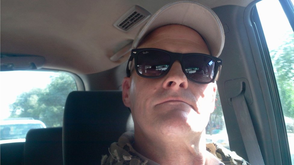 Un ingeniero por un narcotraficante convicto: EEUU y el gobierno talibán de Afganistán realizan un inusual intercambio de prisioneros