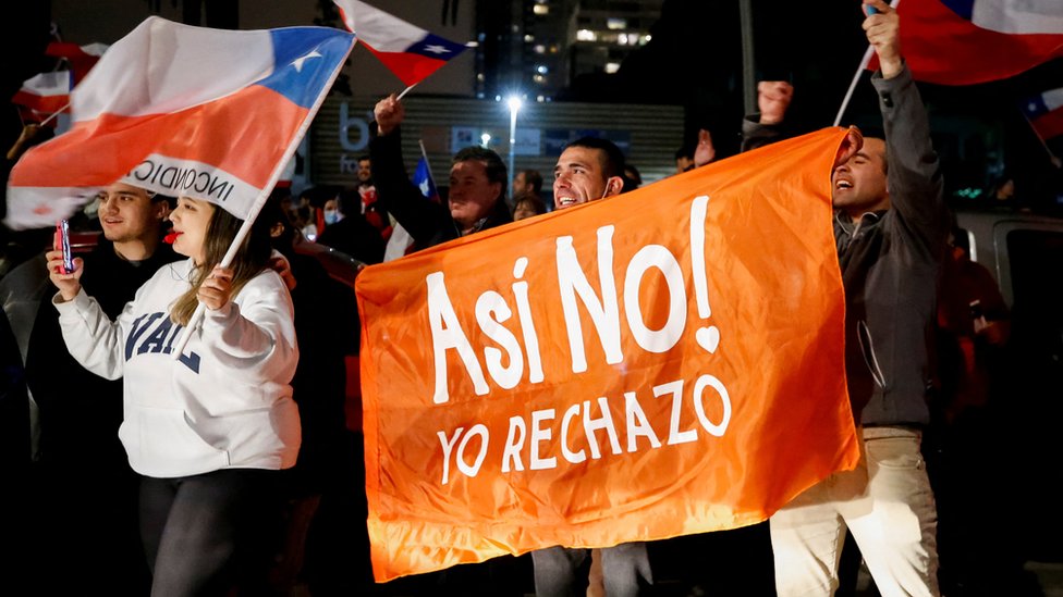 El rechazo gana en Chile: 4 posibles escenarios que se abren ahora para modificar o sustituir la Constitución de 1980
