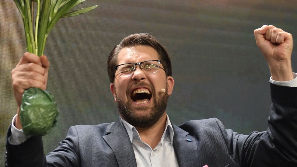 Cómo la extrema derecha se convirtió en la segunda fuerza más votada de Suecia y provocó la renuncia de la primera ministra