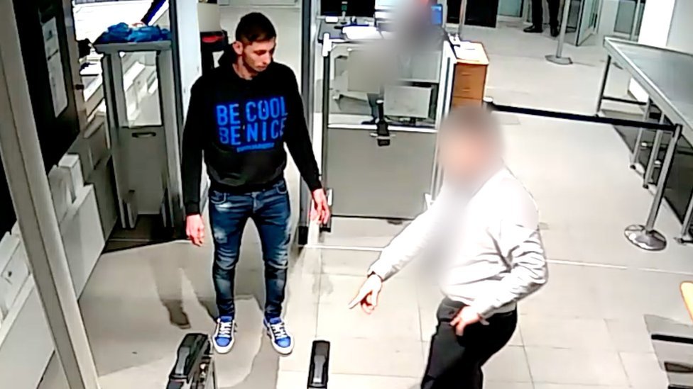 Emiliano Sala: lo que el piloto sospechaba de las fallas del avión en el que murió el futbolista argentino