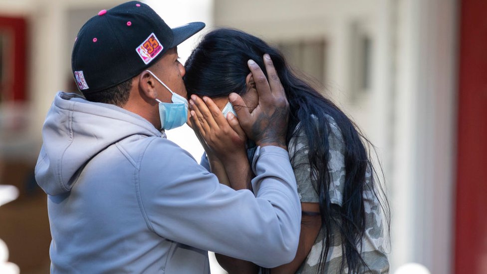 Es moralmente deplorable que se trate en Florida a los migrantes venezolanos como herramientas políticas