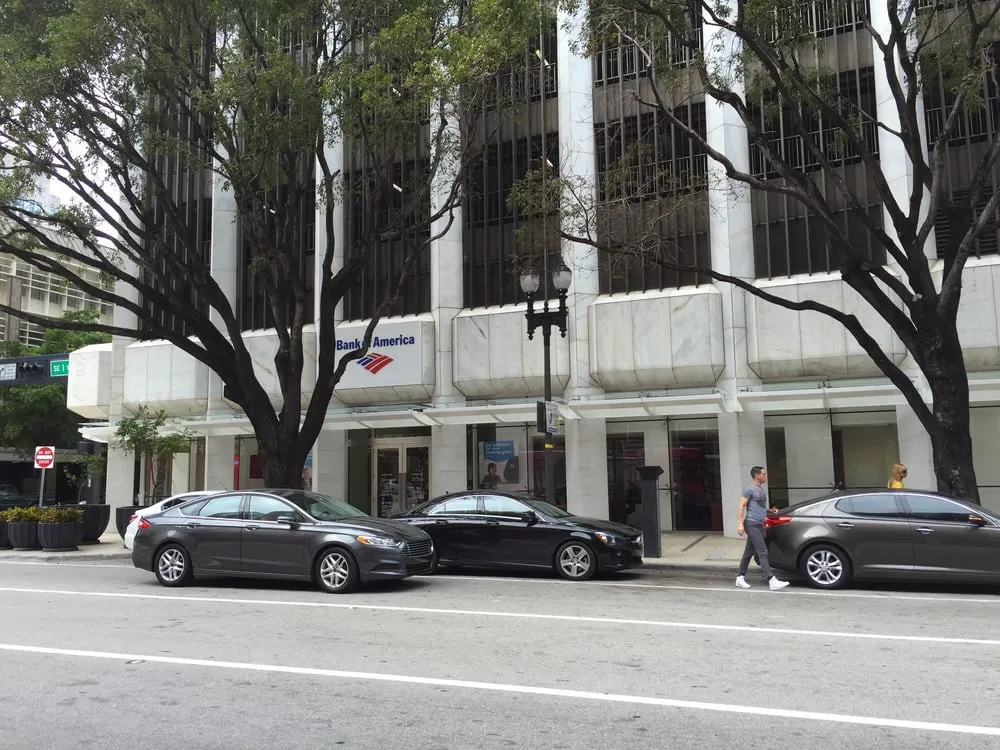 Aviso de cierre de cuenta en Bank of America moviliza al Consulado de RD