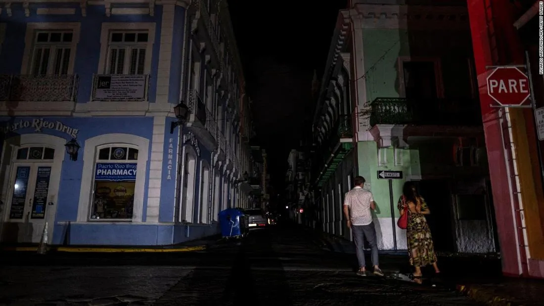 50 hospitales de Puerto Rico continúan sin servicio eléctrico tras Fiona