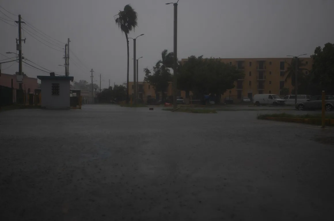 Fiona provoca inundaciones repentinas en todo Puerto Rico