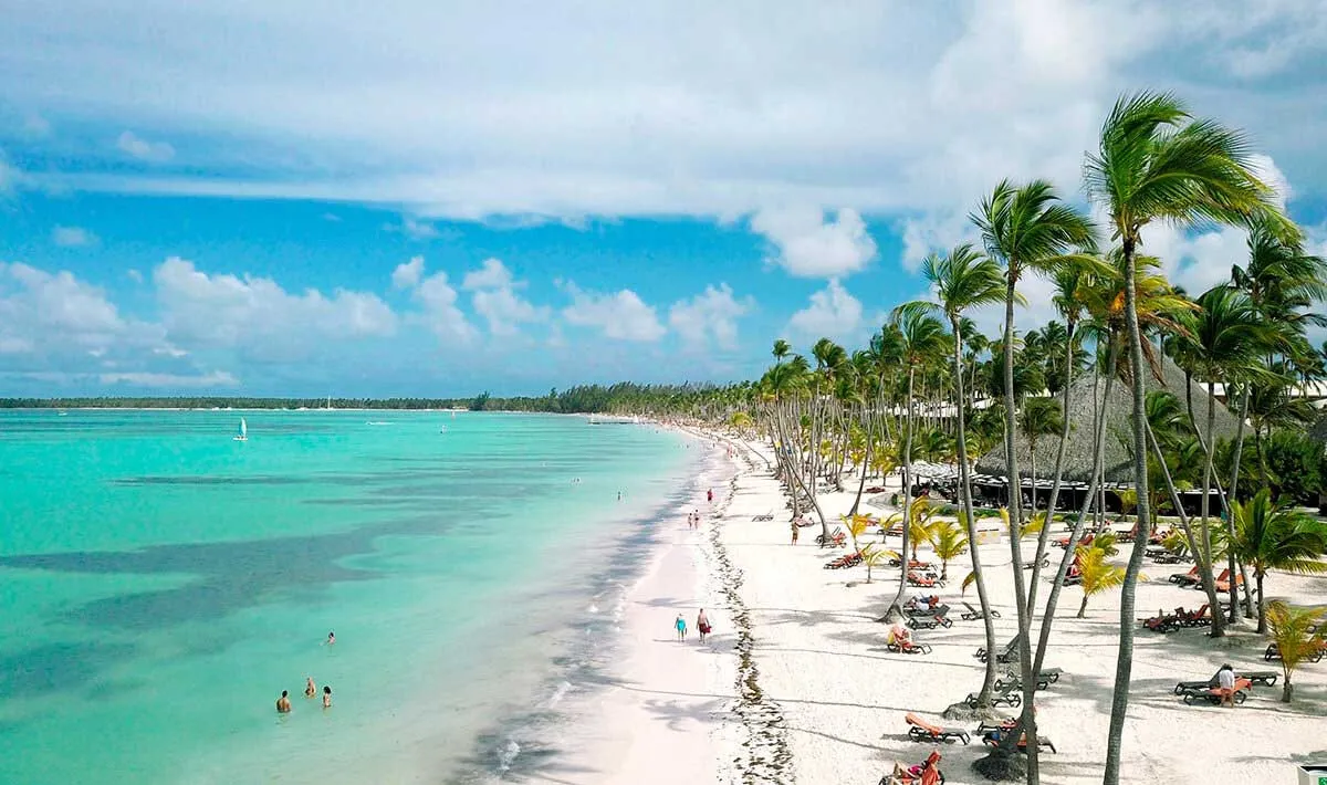 El 22 % de los dominicanos aumentó su interés por el turismo local
