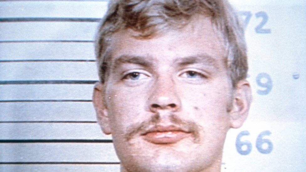 Quién era Jeffrey Dahmer, el llamado monstruo de Milwaukee a quien retrata la polémica serie de Netflix