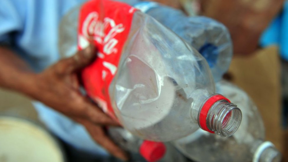 La polémica elección de Coca-Cola, uno de los principales productores de plástico, como patrocinador de la COP27