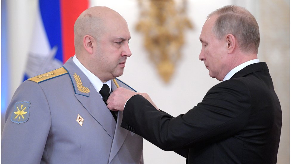 Quién es Serguéi Surovikin, el general ruso acusado de destruir Alepo y ahora comanda la ofensiva de Moscú en Ucrania