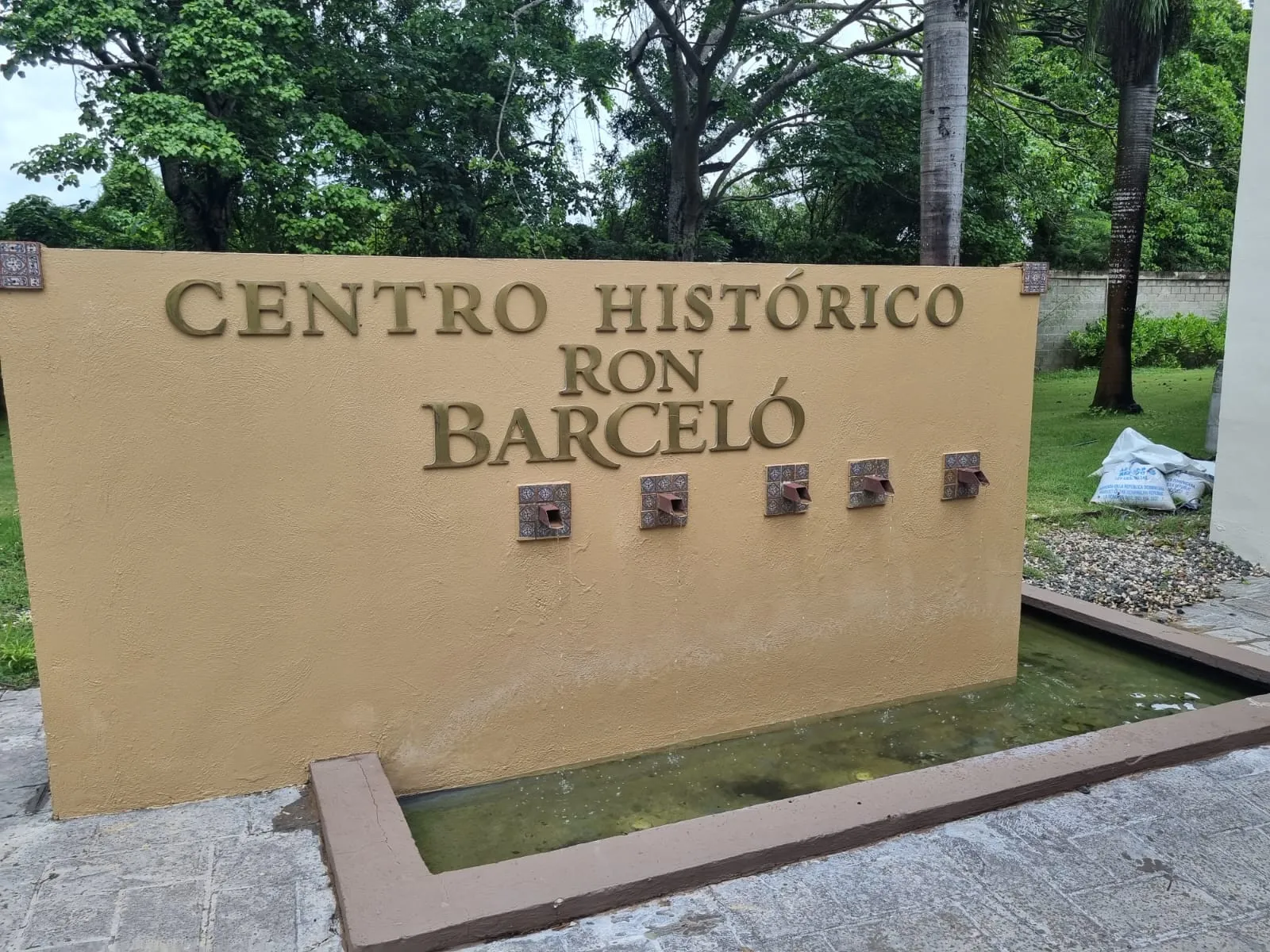 Ron Barceló presenta en su centro histórico la cultura dominicana ronera