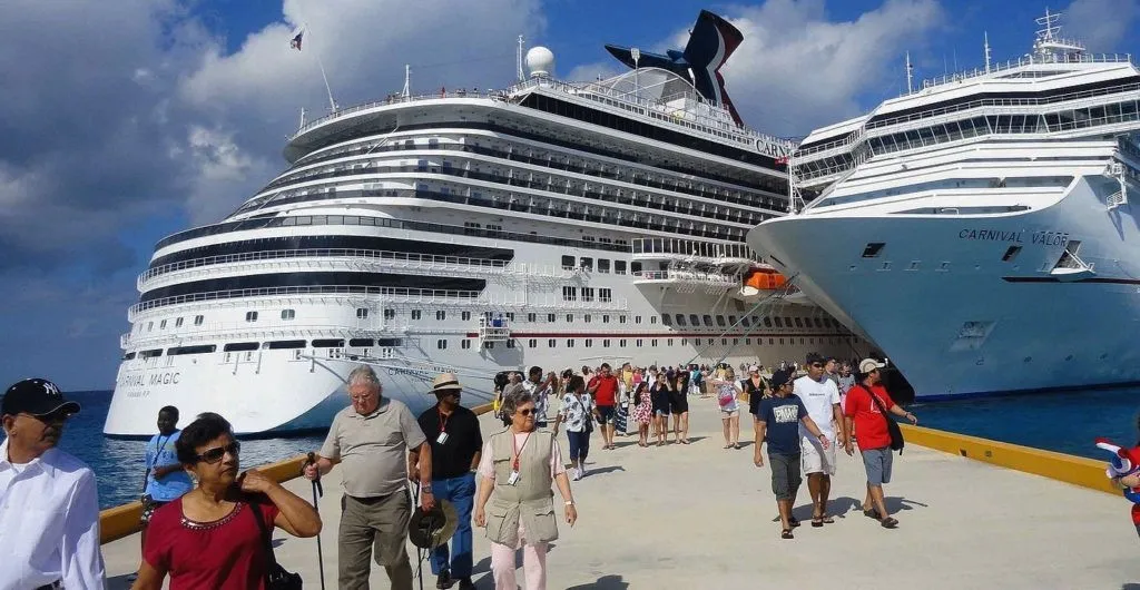 Ministro de Turismo informa que este martes empieza en RD conferencia de asociación de cruceros de La Florida