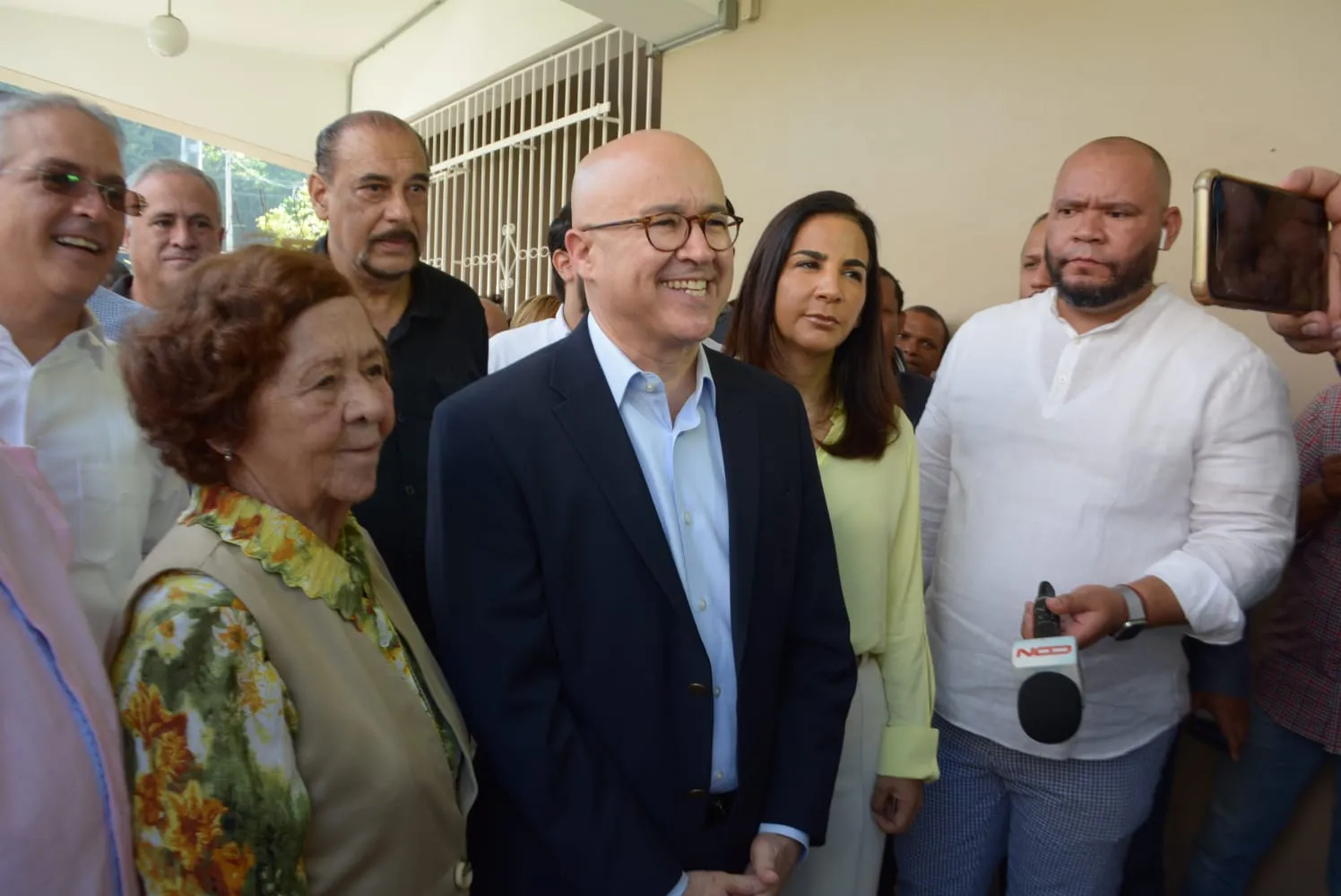 Domínguez Brito asegura será un presidente honesto, llama militancia a votar