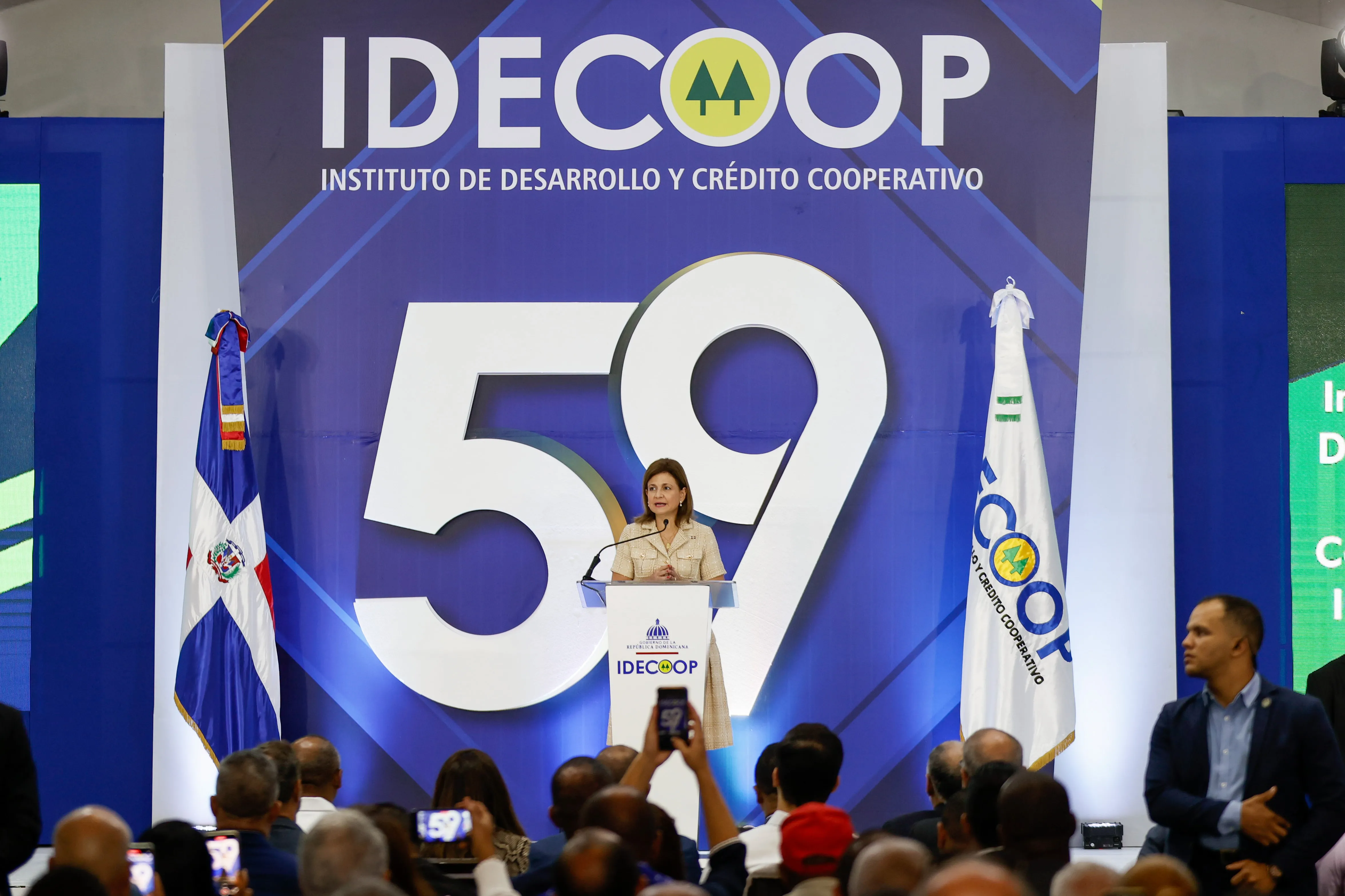 Raquel Peña asegura crecimiento de cooperativas se traduce en fortaleza para la economía