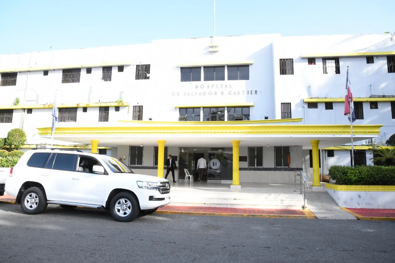 Herida de bala hermana de un privado de libertad en el Hospital Gautier