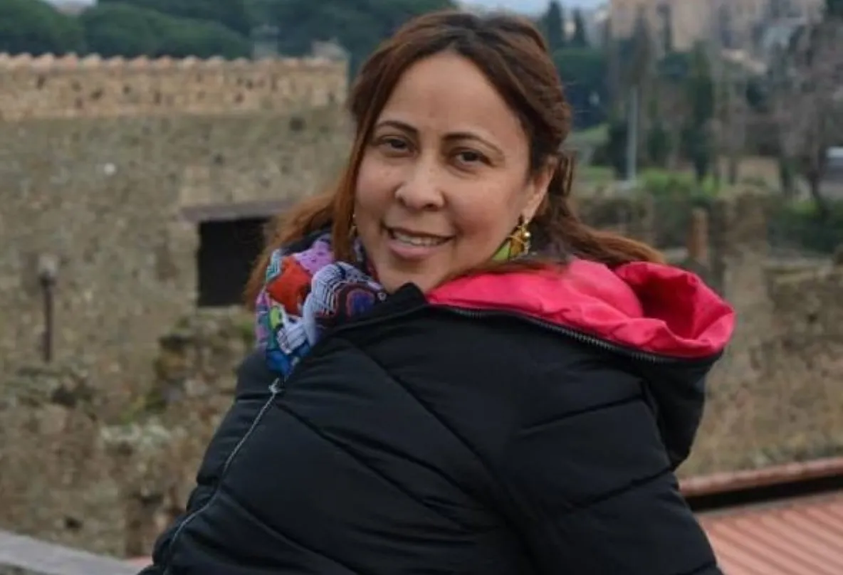 Presentarán libro de crónicas de viajes Primavera bajo cero grados, de la periodista Mary Leisy Hernández
