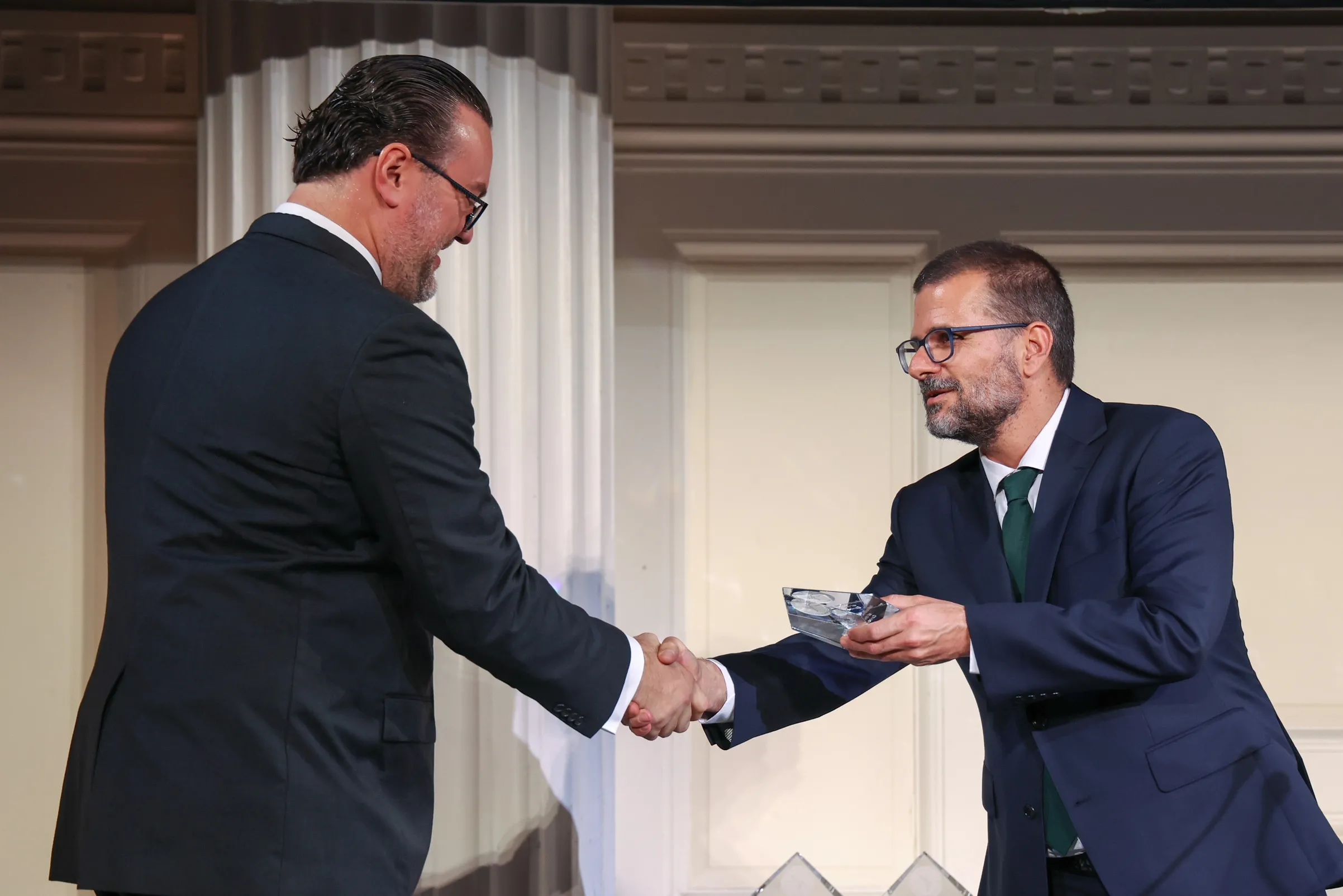 Bono de EGE Haina obtiene premio de Latin Finance a Financiamiento de Infraestructura