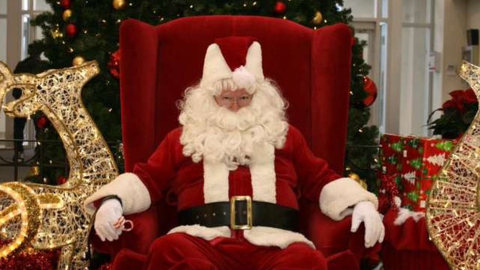 El Santa Claus de centro comercial que se convirtió en un infame asesino en serie