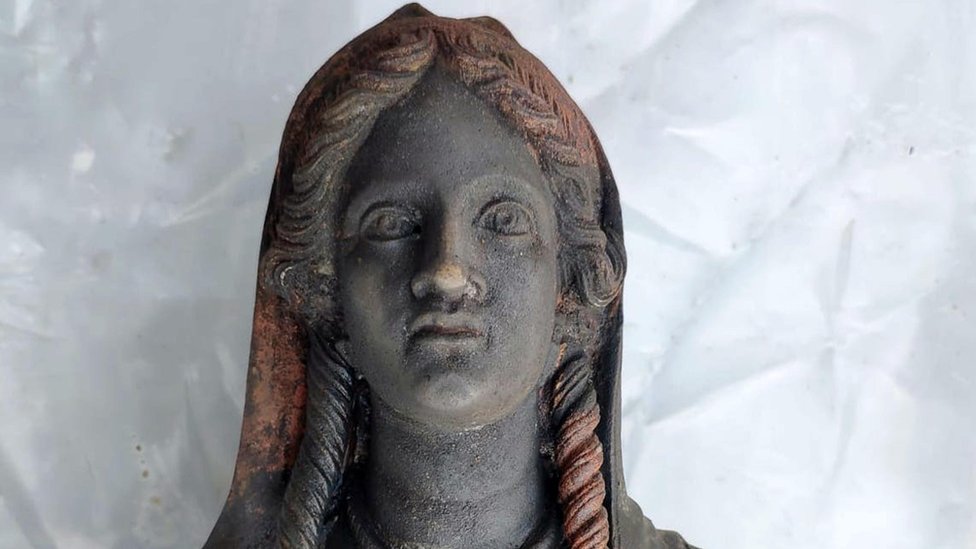 Las estatuas de más de 2000 años de antigüedad halladas en Italia que podrían “reescribir la historia”