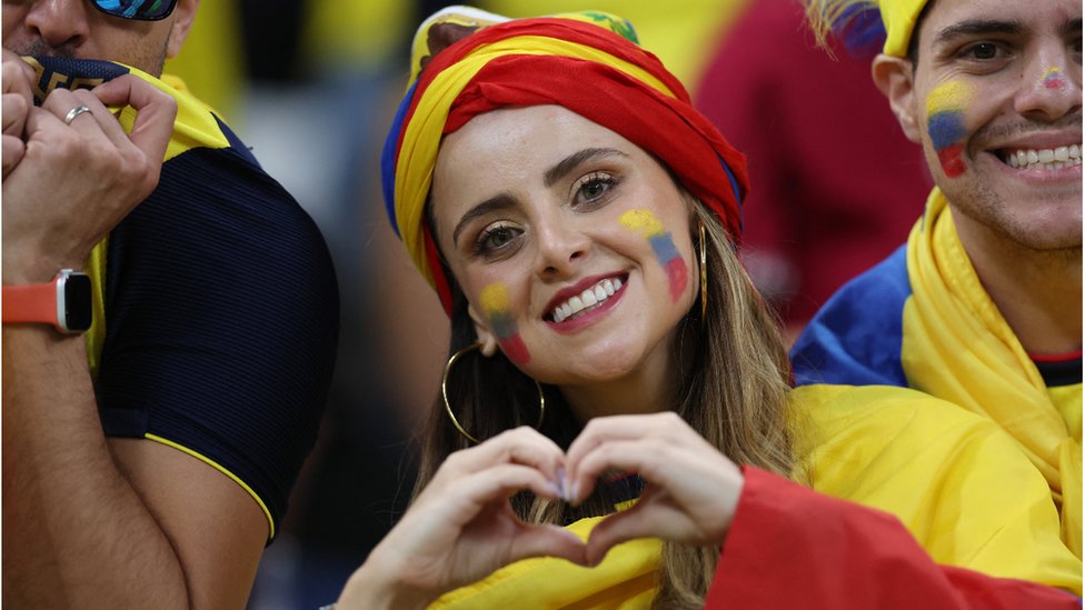 Mundial: tormentas de arena, colapso de carreteras y fiesta de Ecuador: así vio BBC Mundo el arranque de Qatar 2022