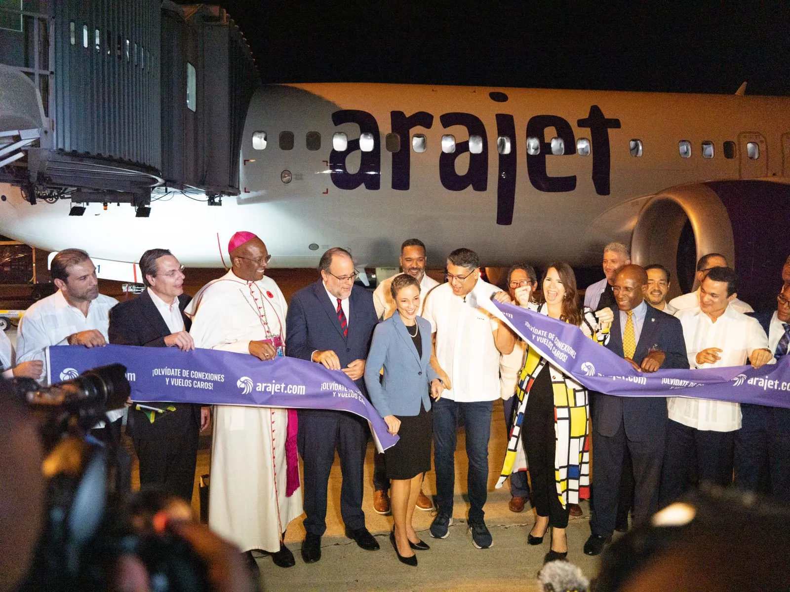 Arajet aterriza en Jamaica; es el primer vuelo directo desde RD