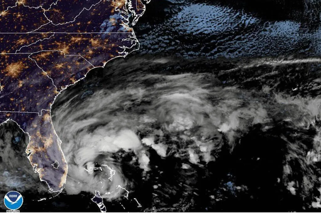 Inundaciones, apagones y daños materiales, la estela de Nicole en Florida