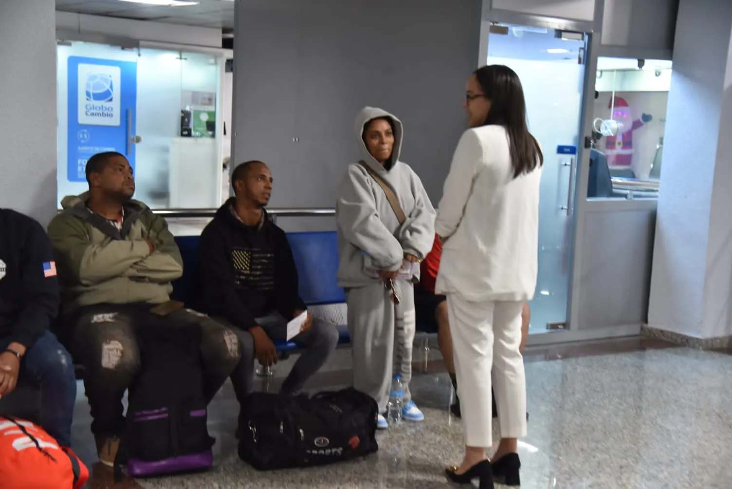 Ya en RD los dominicanos varados en aeropuerto de Guatemala
