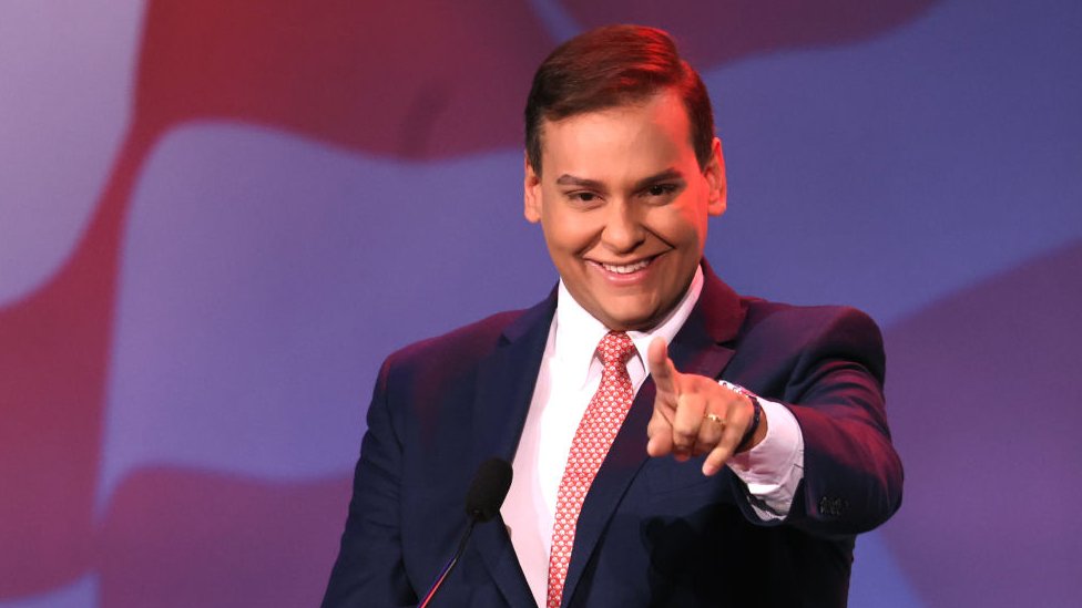 El congresista de Nueva York que admitió haber mentido en su currículum para ser elegido y que se niega a renunciar a su escaño