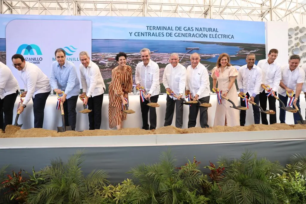 Abinader dio inicio a la construcción del proyecto energético en Manzanillo