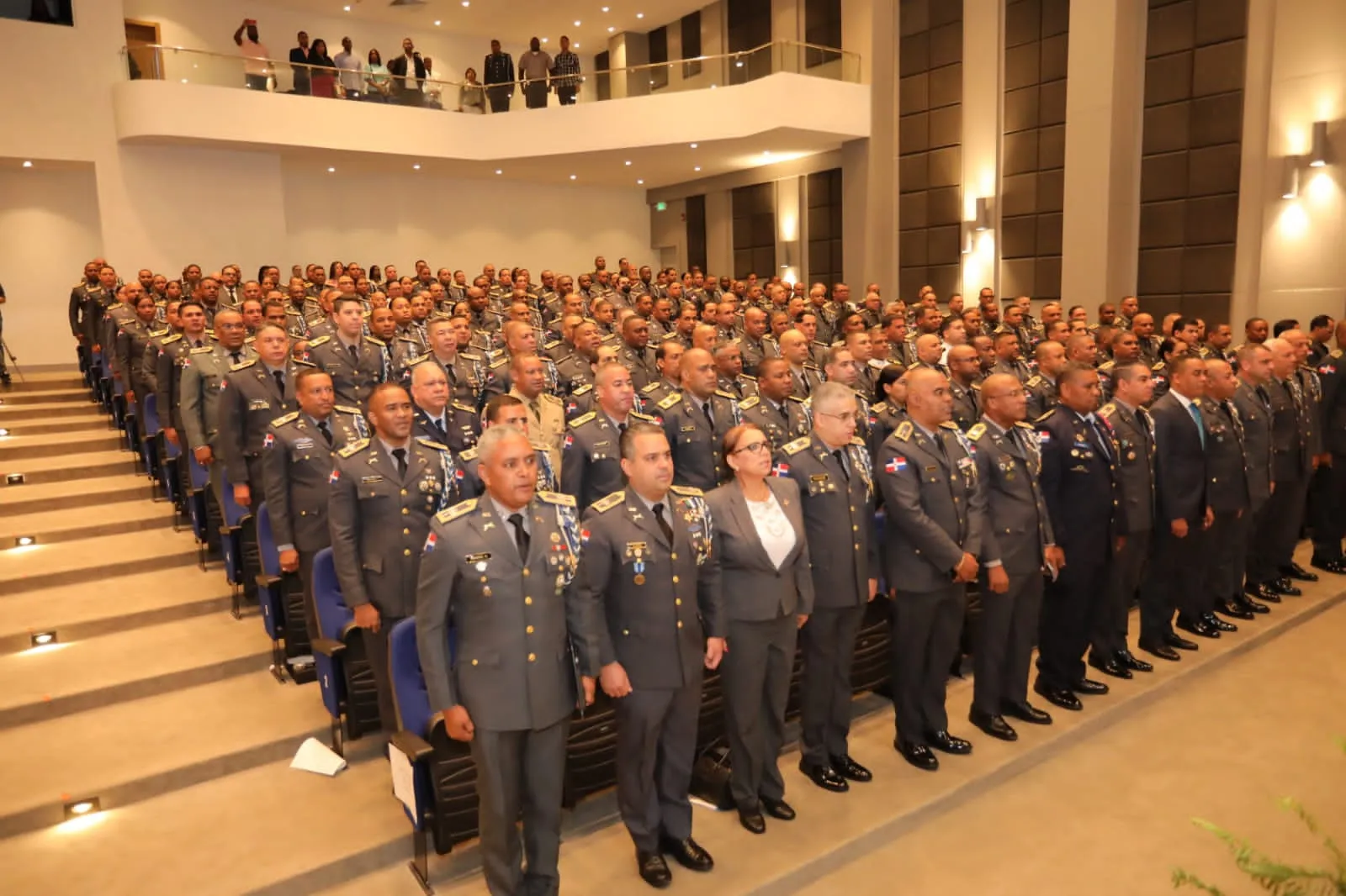 Policía realiza graduación ordinaria de 344 oficiales superiores y subalternos