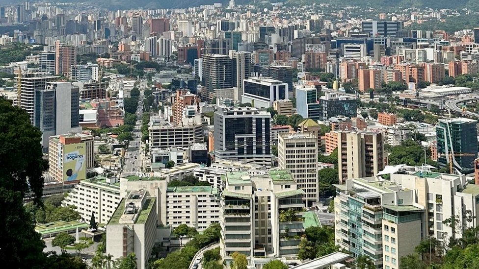 “El pequeño Manhattan de Caracas: Las Mercedes, el barrio que se ha convertido en el epicentro del boom del capitalismo y el lujo en Venezuela