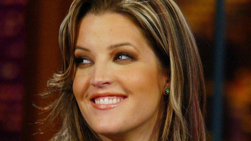 Muere Lisa Marie Presley: la turbulenta vida de la única hija de la leyenda del rock Elvis Presley