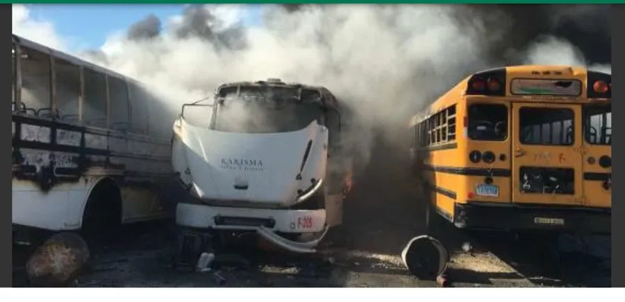 Migración desmiente haitianos hayan incendiado autobuses de ese organismo