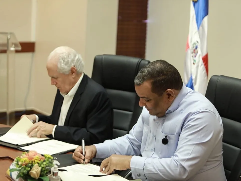CNE otorga contrato de concesión definitiva del proyecto Energía Renovable Ingenio Barahona