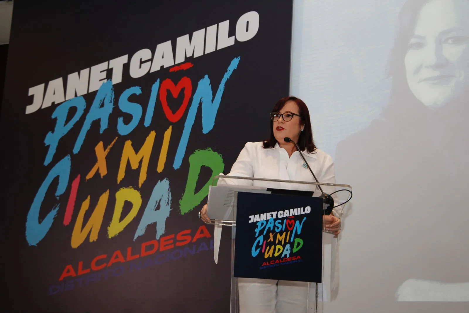 Janet Camilo del PRD anuncia aspira a suceder a Carolina Mejía en la ADN