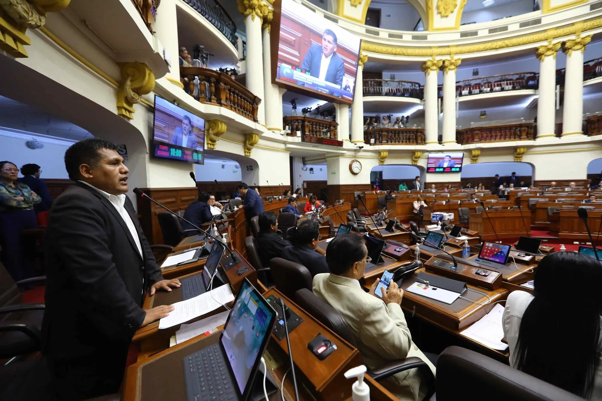 Congreso de Perú rechaza por tercera vez el adelanto de elecciones