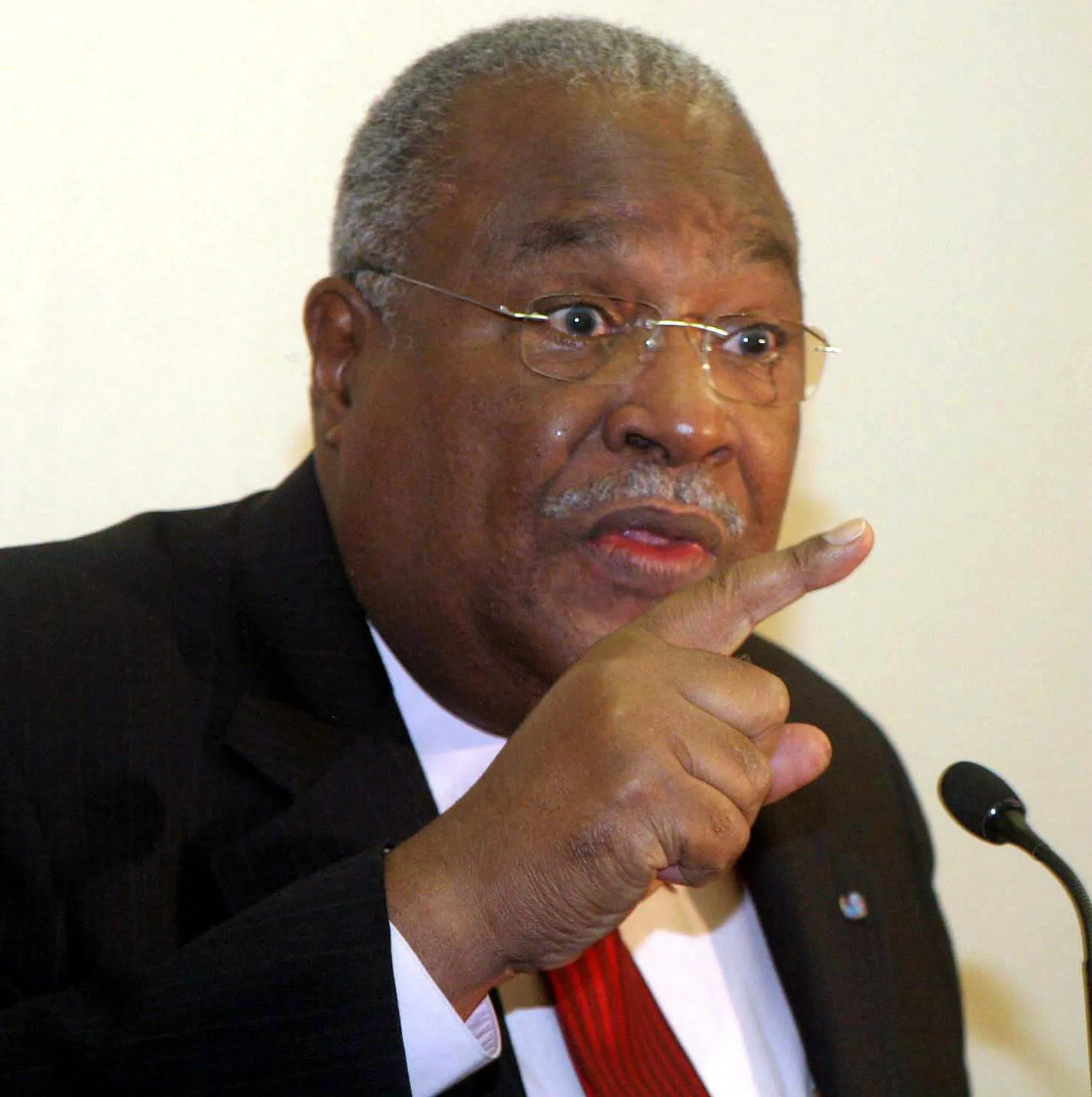 Muere a los 88 años el ex primer ministro de Haití Gérard Latortu